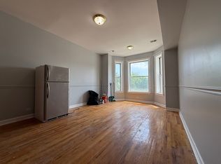 2754 W Washington Blvd APT 3E, Chicago, IL 60612