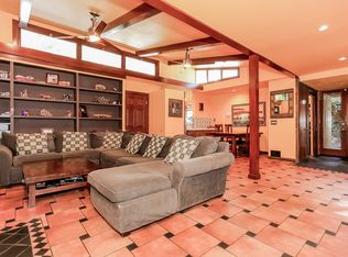2214 Stanley Hills Dr, Los Angeles, CA 90046