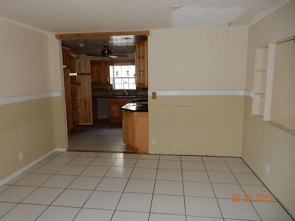 4th image of 1909 SW 84th Ter