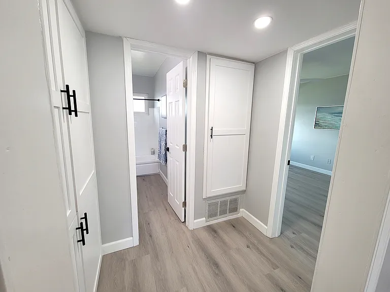 Islandia Apartments — Photo 12