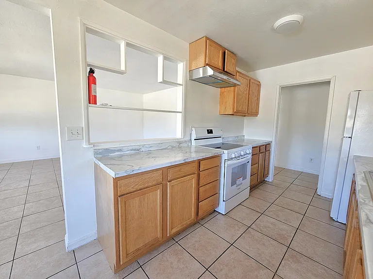 13877 Courage St #D — Photo 15