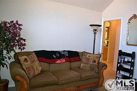 4th image of 5017 Indian Valley Dr