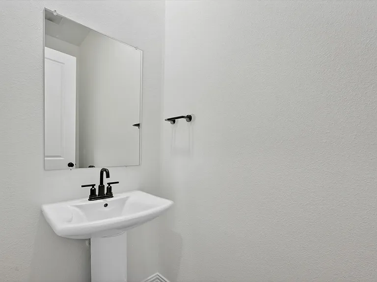 1183 Doris May Dr — Photo 10