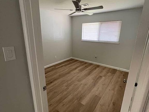 4th image of 11002 Segrest Dr