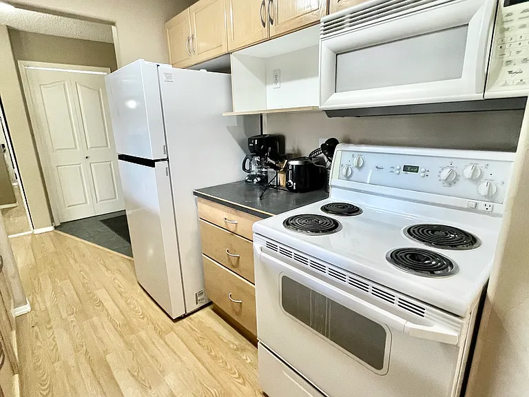 200 Richard St #437 — Photo 11