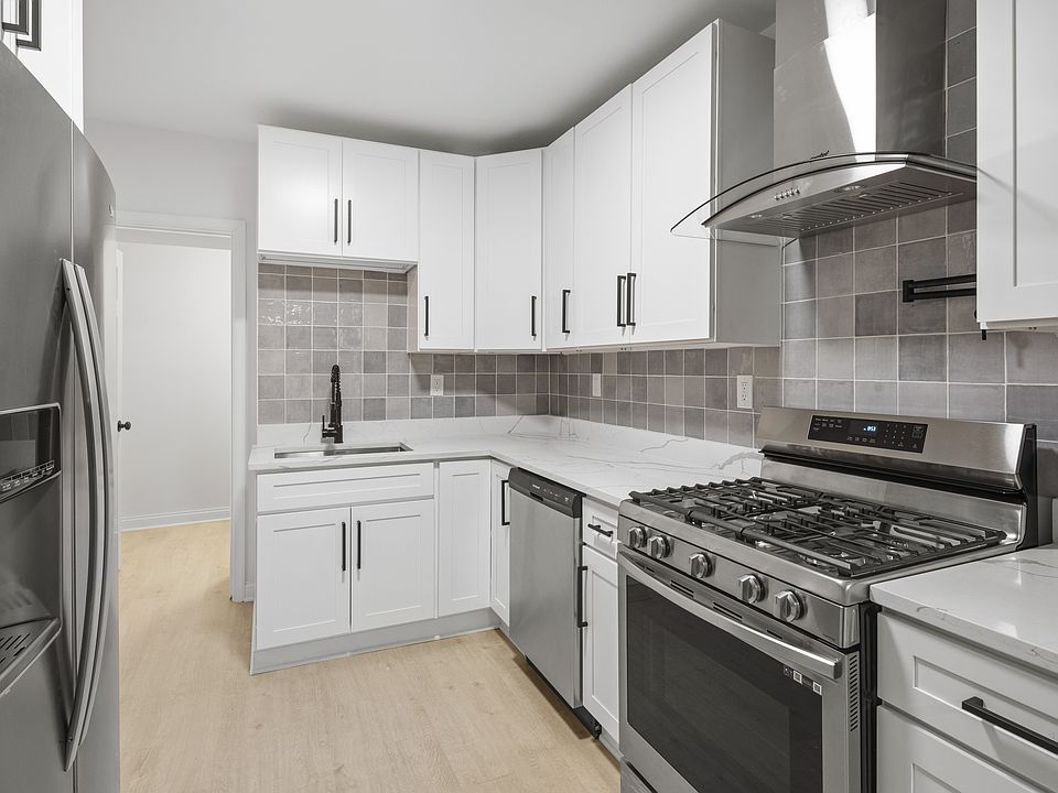 1st image of 315 E Fort Ave