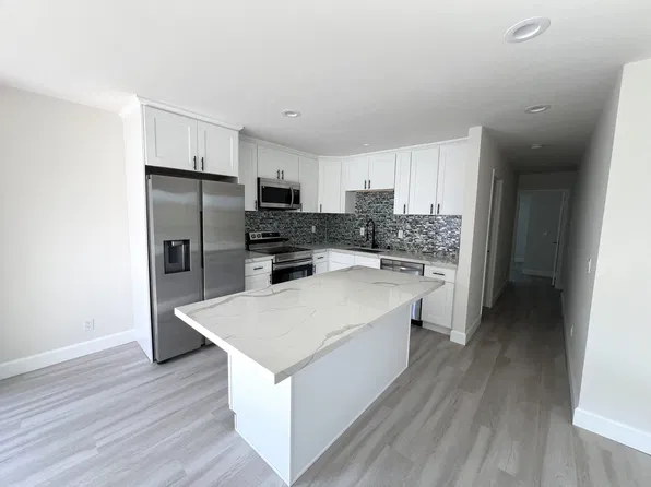 Dunlop 15, 2282 W Dunlop St APT 11, San Diego, CA 92111