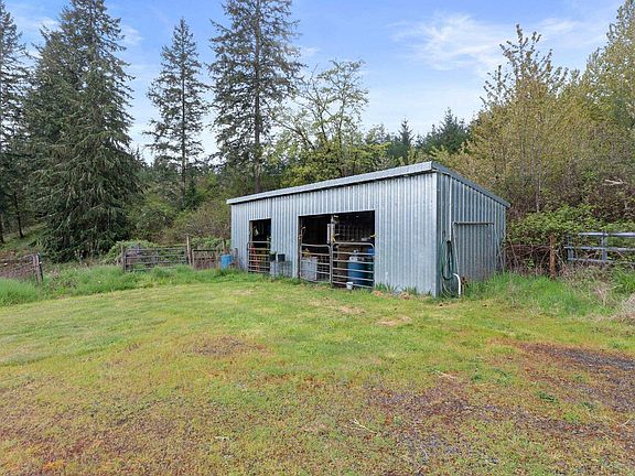 5th image of 33150 Mount Pleasant Rd