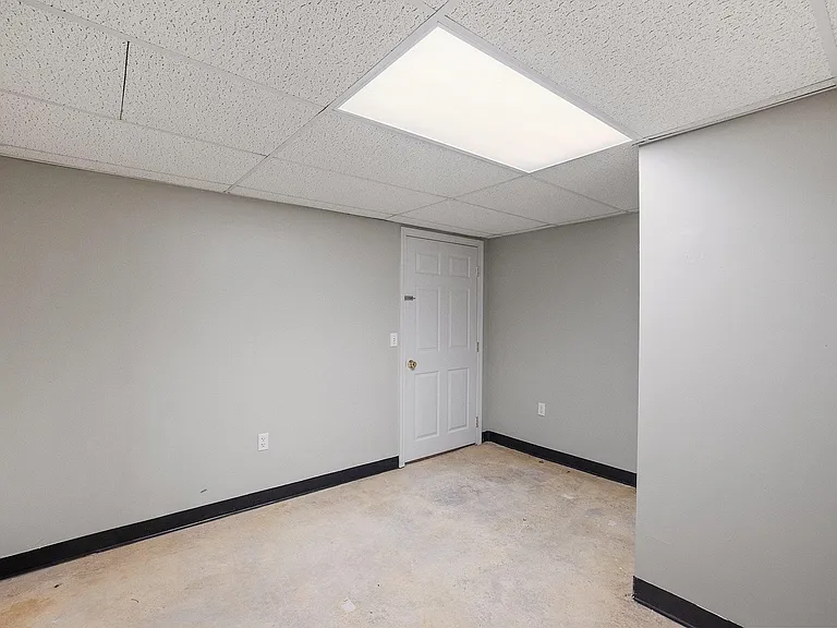 131 Forest Hill Way — Photo 47