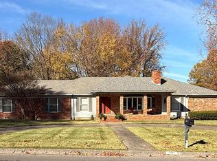 1161 Hedge Ln, Paducah, KY 42001