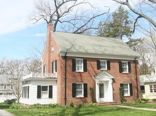 24 Chatham Rd, Longmeadow, MA 01106