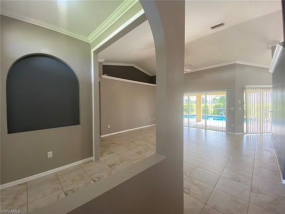2nd image of 1225 NE 1st Pl