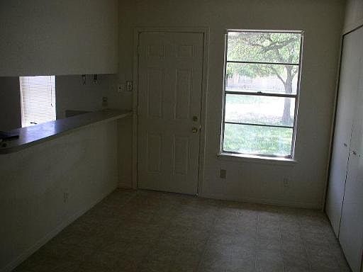5th image of 4602 BELINDA LEE DR