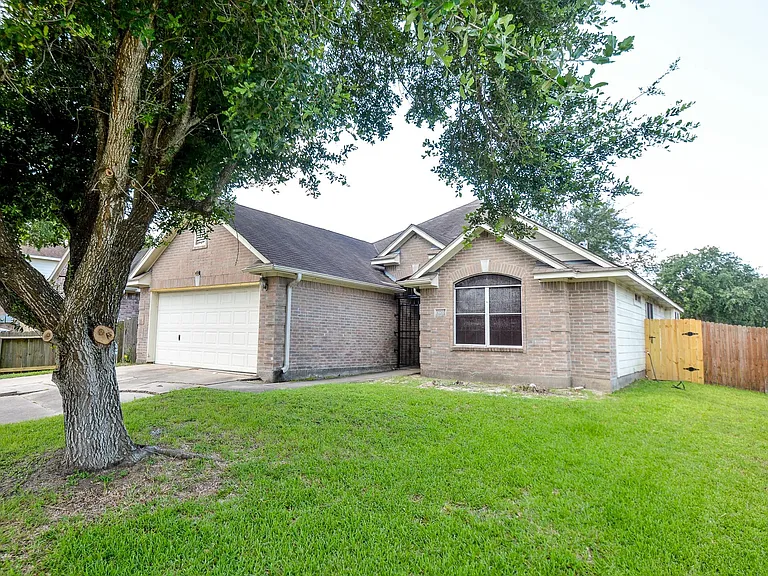 12202 Duane Ct — Photo 1