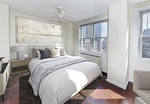3rd image of 201 E 36th St APT 17E
