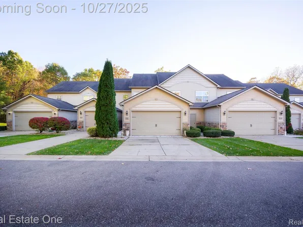 11426 Wolfort Spur #41, Brighton, MI 48116