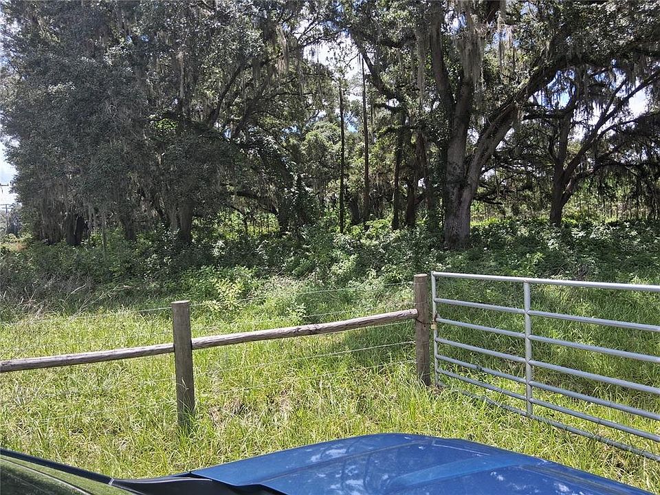 2nd image of 409 COUNTY ROAD 542E