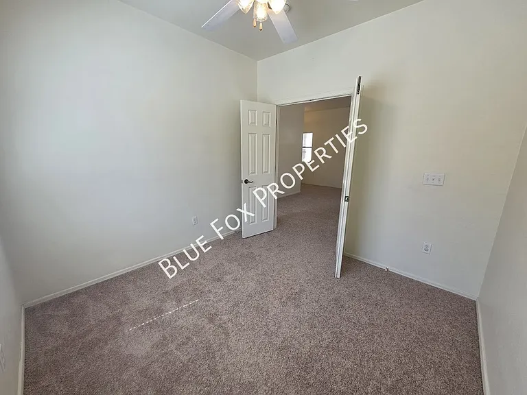 3508 W Lost Village Ln — Photo 11