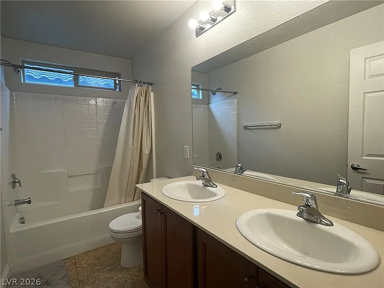 4 Ladasa Ct — Photo 24
