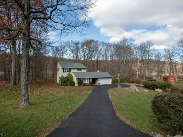 11 Manu Trl, Byram Twp., NJ 07821