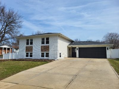 6831 Plymouth Rd, Downers Grove, IL, 60516