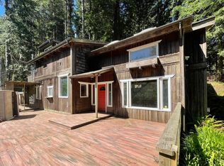 7366 Berta Rd, Eureka, CA 95503