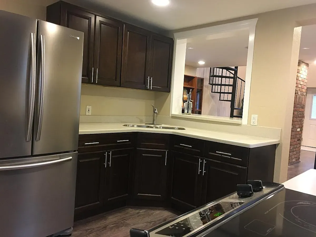 1 bed, 1080 sqft, $1,400 — Photo 2