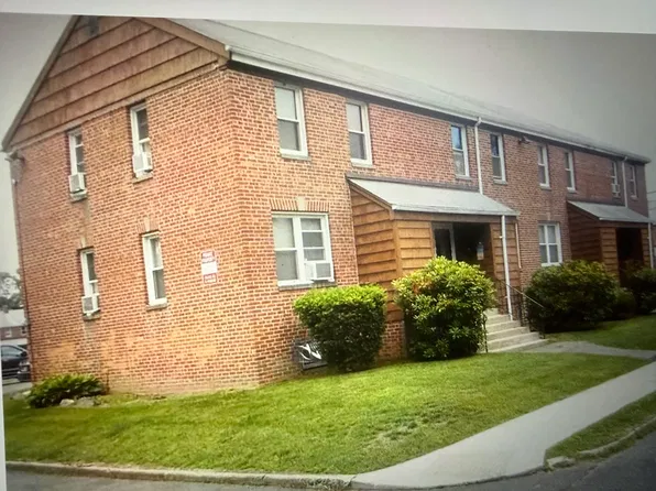 138 Virginia Ave, Bridgeport, CT 06610