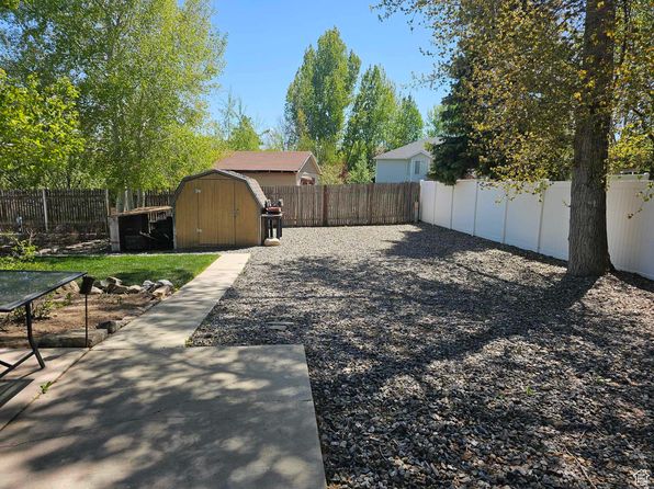18473 W Coolidge Ave, Cedar Valley, UT 84013