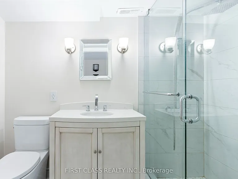 802 Yates Dr — Photo 10