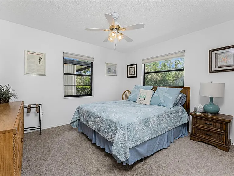 511 Pine Hollow Cir #511 — Photo 34