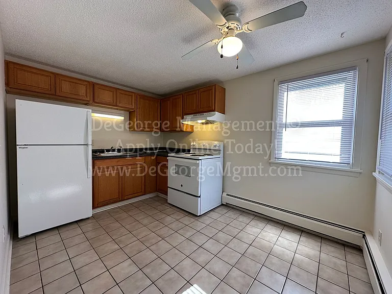 Walworth Garden Apartments — Photo 9