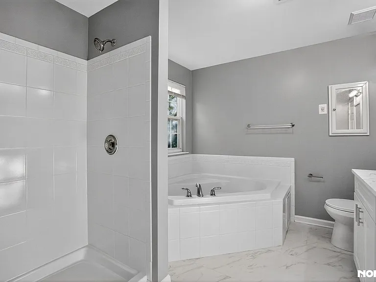 7 Hickory St — Photo 13