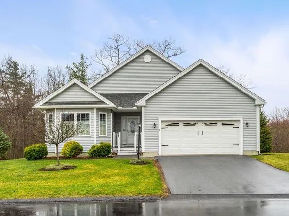 8 Strawberry Lane, Hooksett, NH 03106