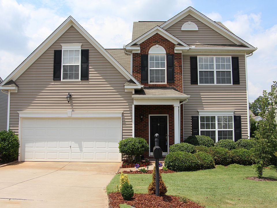1st image of 15 Nut Leaf Ln