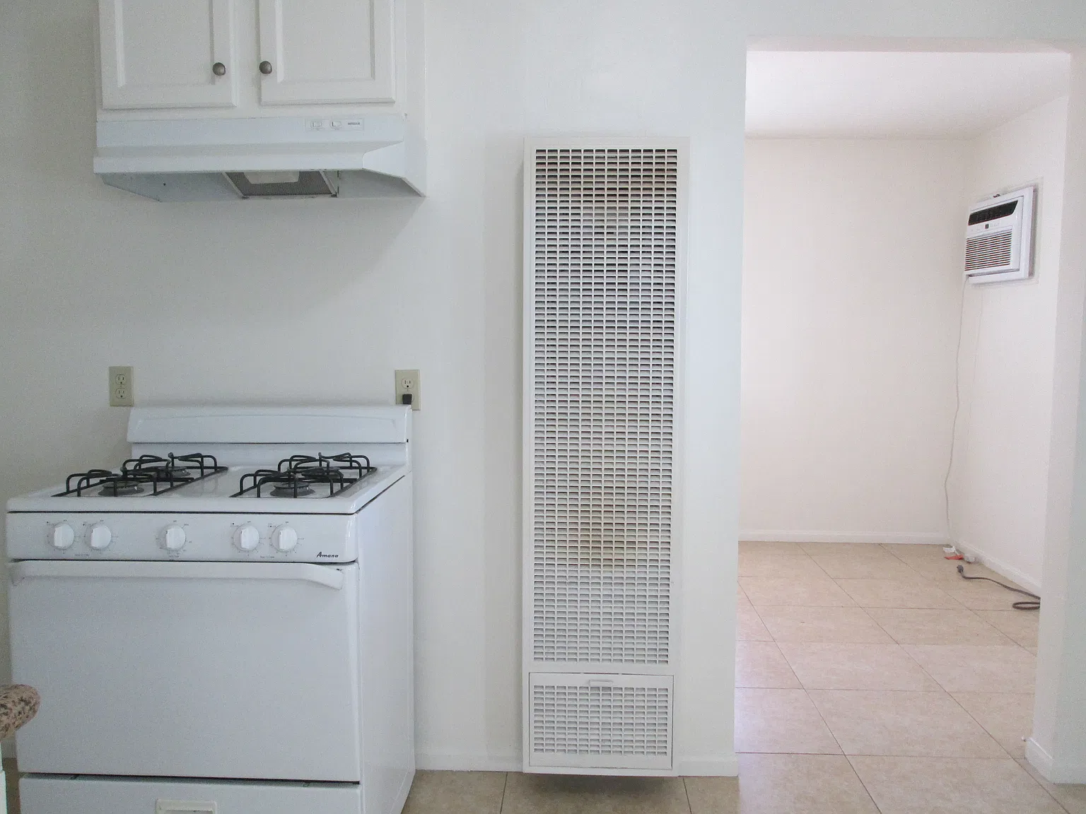 Studio, 396 sqft, $1,450 — Photo 4