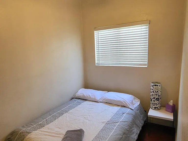 712 E Pierce St #1 — Photo 7