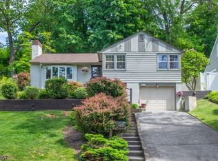 213 Springbrook Trl, Sparta, NJ 07871
