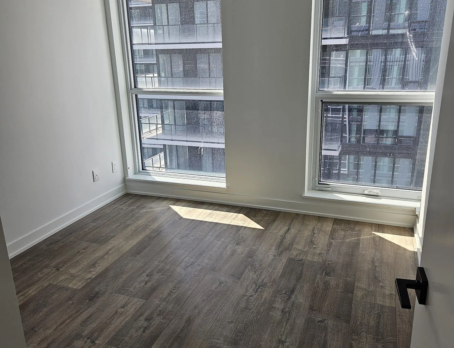 1 bed, $2,400 — Photo 2