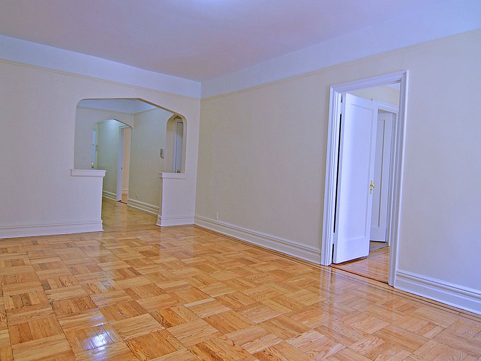1st image of 150 W Burnside Ave APT 1C