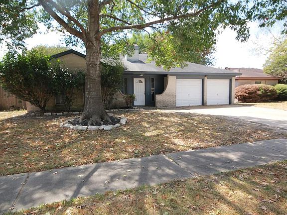 3rd image of 22619 Braken Carter Ln