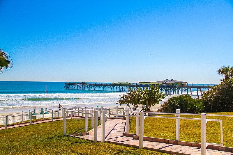 Gorgeous Oceanfront Property Line