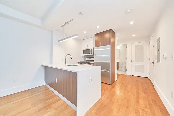 Rented by Living New York | media 21