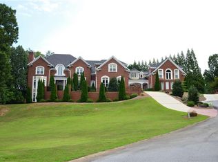 8131 Nesbit Ferry Rd, Sandy Springs, GA 30350