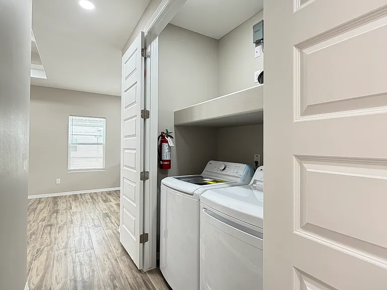 3901 Walnut Ave #4 — Photo 7