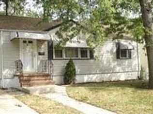 417 Tappen St, Avenel, NJ 07001