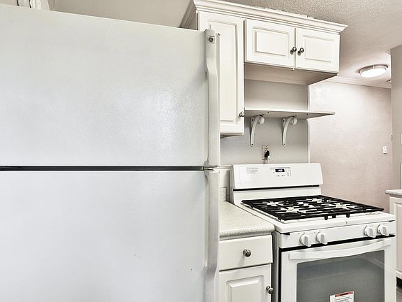 2nd image of 1107 Sturgis Dr