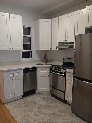 Rented by Acacia Realty | media 18