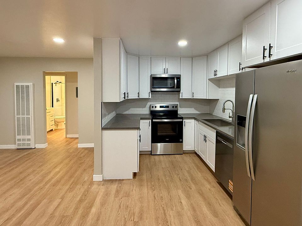 1st image of 675 Grand Fir Ave #3