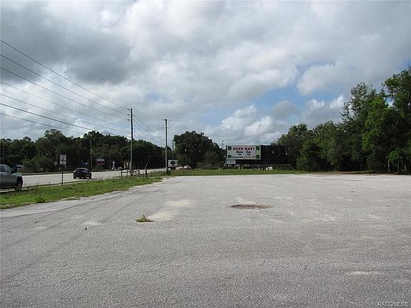 3rd image of 1110 S Lecanto Hwy